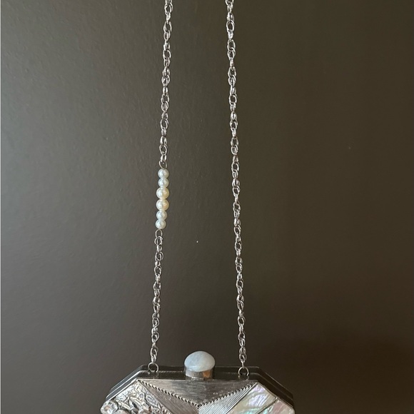 Silver and Cream Geometric Clutch - Picture 6 of 6